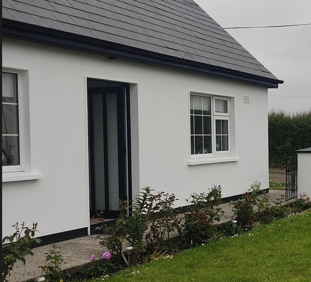 Cozy Cottage Retreat In Listowel Pet Friend Exterior photo